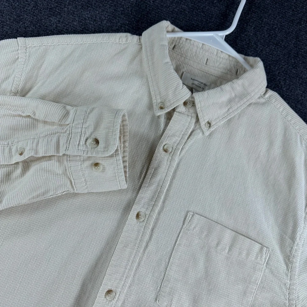 Banana Republic Corduroy Shirt Mens XL Extra Large Cream Untucked Fit Fine Wale